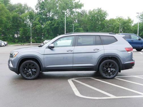 2025 Volkswagen Atlas 2.0T SE w/Technology 4MOTION