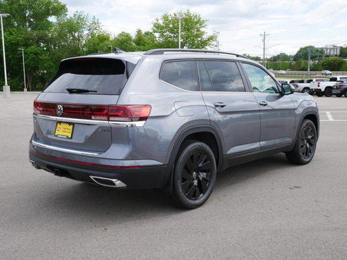 2025 Volkswagen Atlas 2.0T SE w/Technology 4MOTION