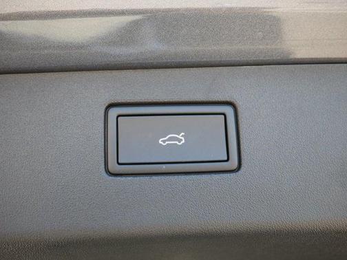 2025 Volkswagen Tiguan 2.0T SE R-Line Black 4MOTION