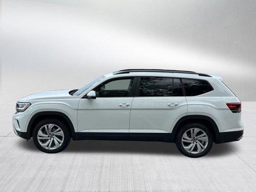 2022 Volkswagen Atlas 3.6L SE w/Technology