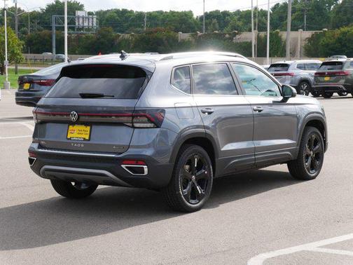 2025 Volkswagen Taos 1.5T SEL
