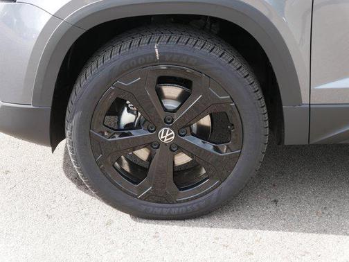 2025 Volkswagen Taos 1.5T SEL