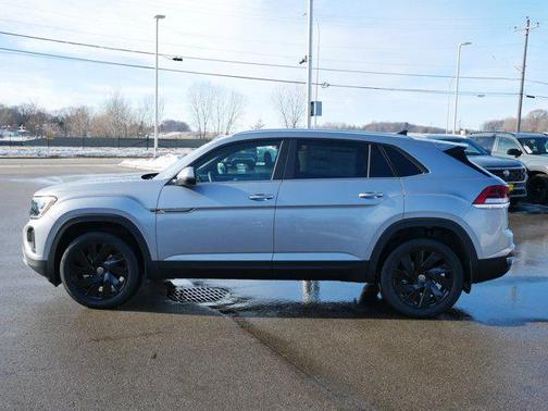 2026 Volkswagen Atlas Cross Sport 2.0T SE w/Technology 4MOTION