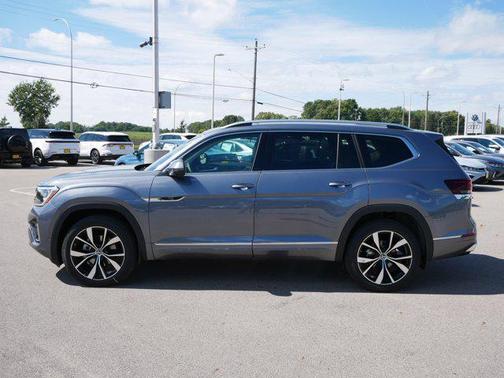 2025 Volkswagen Atlas 2.0T SEL Premium R-Line 4MOTION