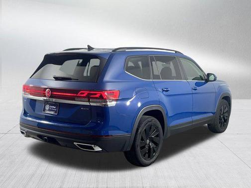 2025 Volkswagen Atlas 2.0T SE w/Technology 4MOTION