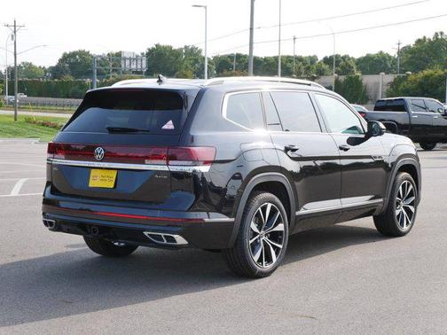 2025 Volkswagen Atlas 2.0T SEL Premium R-Line 4MOTION