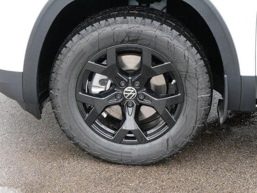 2026 Volkswagen Atlas Peak Edition