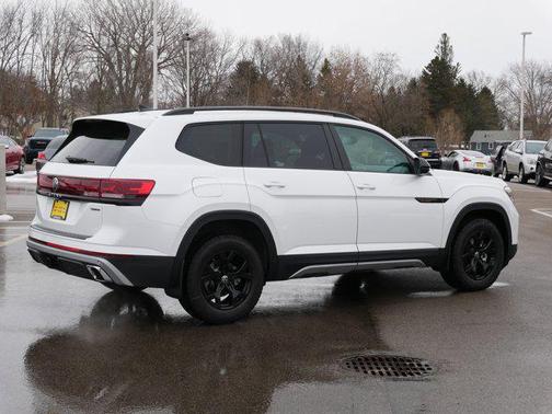 2026 Volkswagen Atlas Peak Edition
