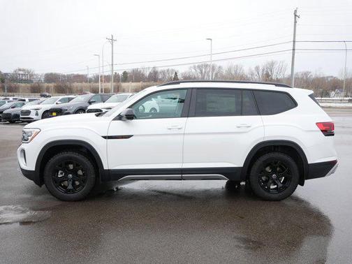 2026 Volkswagen Atlas Peak Edition
