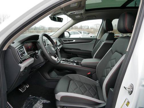 2026 Volkswagen Atlas Peak Edition