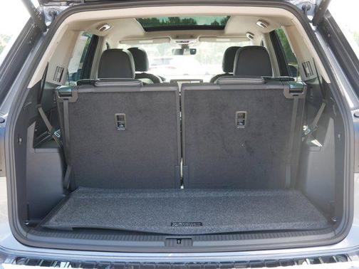 2025 Volkswagen Atlas 2.0T SEL Premium R-Line 4MOTION