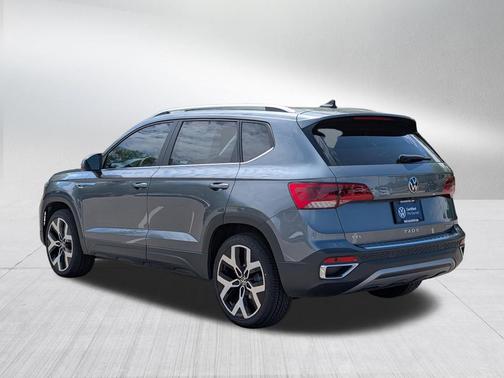 Platinum Gray Metallic 2023 Volkswagen Taos 1.5T SEL