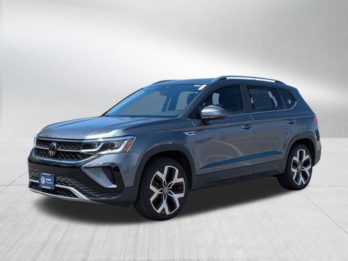 Platinum Gray Metallic 2023 Volkswagen Taos 1.5T SEL