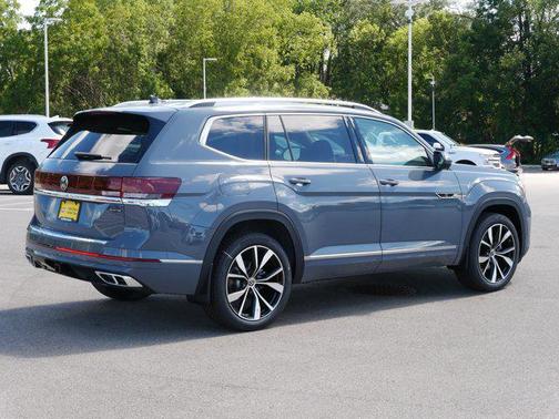 2025 Volkswagen Atlas 2.0T SEL Premium R-Line 4MOTION