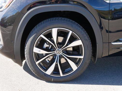 2026 Volkswagen Atlas 2.0T SEL Premium R-Line 4MOTION