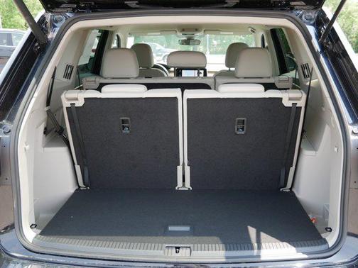 2025 Volkswagen Atlas 2.0T SE