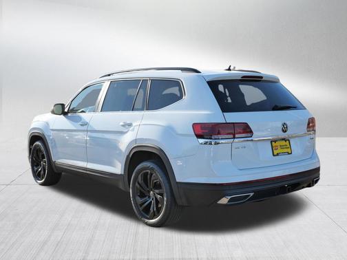 Pure White 2023 Volkswagen Atlas 3.6L SE w/Technology