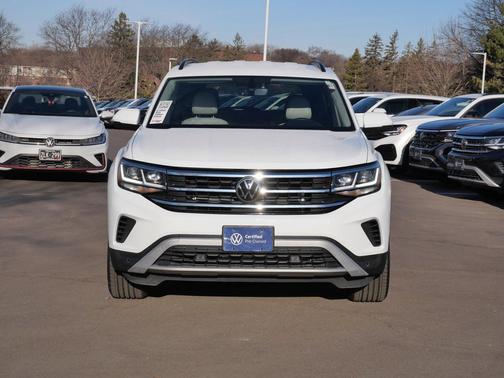 Pure White 2023 Volkswagen Atlas 3.6L SE w/Technology