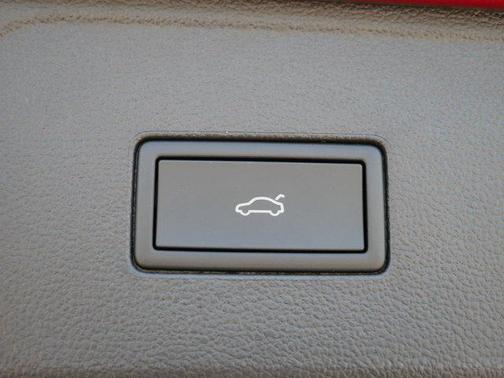 2025 Volkswagen Atlas 2.0T SE w/Technology 4MOTION