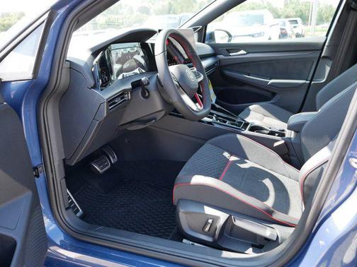 2025 Volkswagen Golf GTI 2.0T SE DSG
