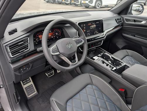 Silver Mist Metallic 2026 Volkswagen Atlas Cross Sport 2.0T SEL Premium