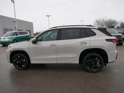 sandstone 2026 Volkswagen Tiguan 2.0T SE R-Line Black 4MOTION