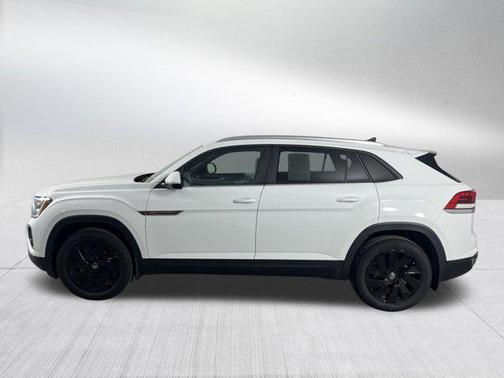 2025 Volkswagen Atlas Cross Sport 2.0T SE w/Technology 4MOTION