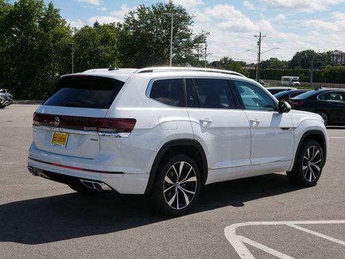 2025 Volkswagen Atlas 2.0T SEL Premium R-Line 4MOTION