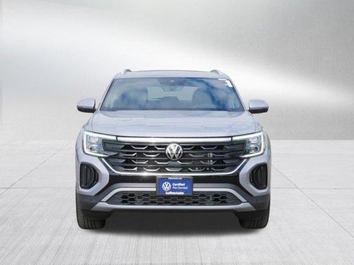 2025 Volkswagen Atlas Cross Sport 2.0T SE w/Technology 4MOTION