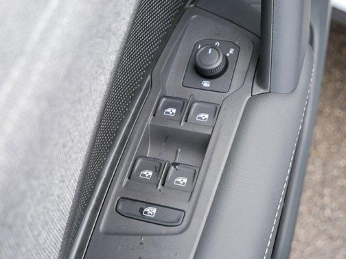 2025 Volkswagen Tiguan 2.0T S 4MOTION
