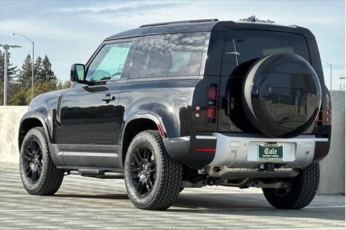 2025 Land Rover Defender 90 P300 S