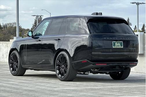 2025 Land Rover Range Rover P530 SE