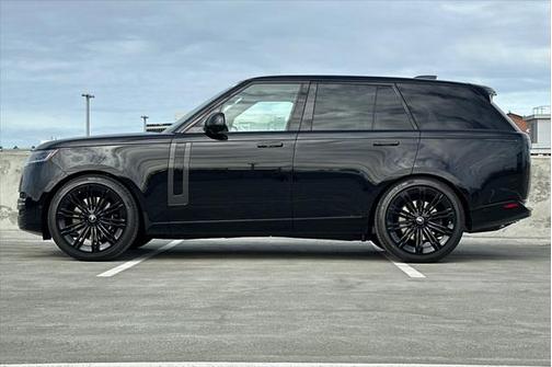 2025 Land Rover Range Rover P530 SE