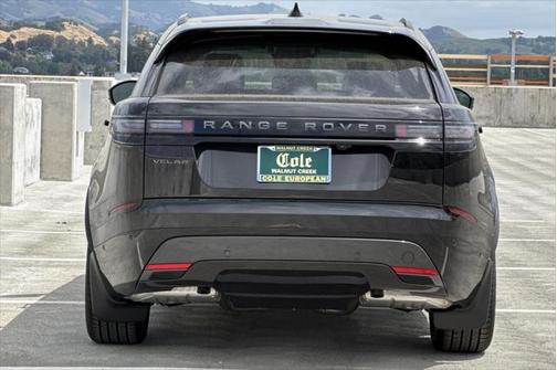 2026 Land Rover Range Rover Velar P250 SE R-Dynamic