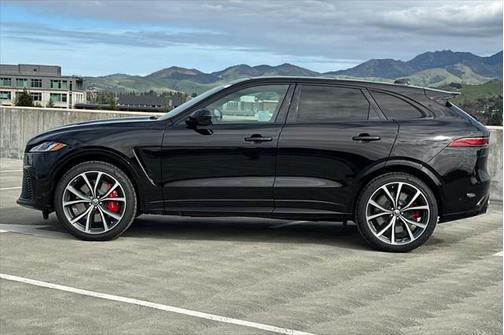 2025 Jaguar F-PACE SVR P550 AWD Automatic