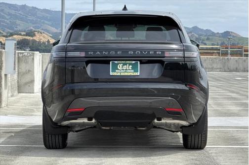 2026 Land Rover Range Rover Velar P250 SE R-Dynamic