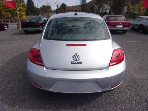 2013 Volkswagen Beetle 2.0L TDI