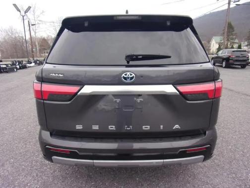 2023 Toyota Sequoia Capstone
