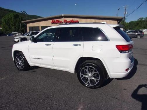 White 2020 Jeep Grand Cherokee Overland