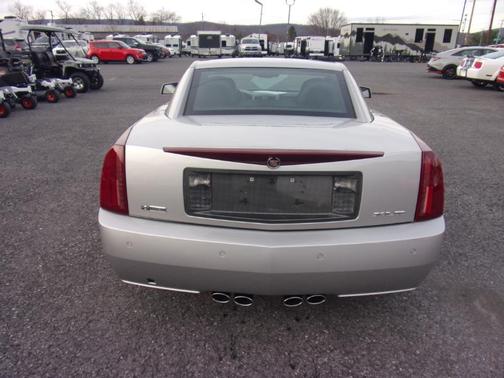 2006 Cadillac XLR Base