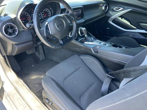 Sharkskin Metallic 2023 Chevrolet Camaro 1LT