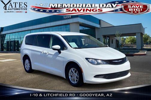 Bright White Clearcoat 2022 Chrysler Voyager LX