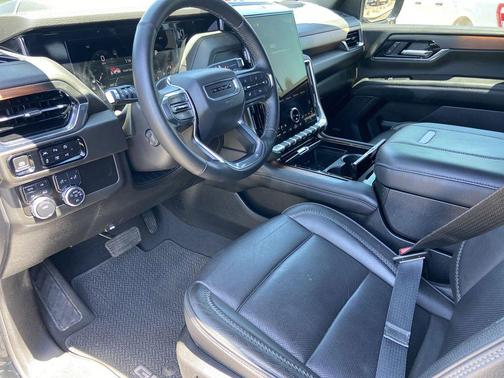 Onyx Black 2025 GMC Yukon Denali