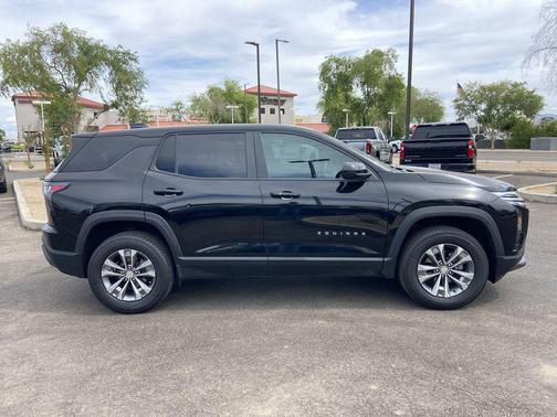 Mosaic Black Metallic 2025 Chevrolet Equinox 1LT