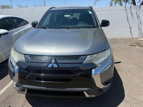 Mercury Gray Metallic 2019 Mitsubishi Outlander LE