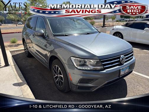 Platinum Gray Metallic 2021 Volkswagen Tiguan 2.0T SE