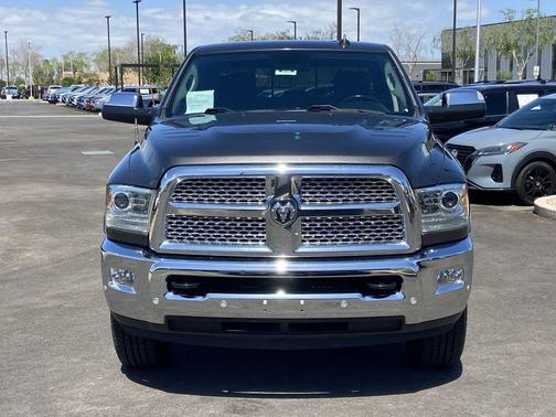 Granite Crystal Metallic Clearcoat 2018 RAM 2500 Laramie Crew Cab 4x4 6'4' Box