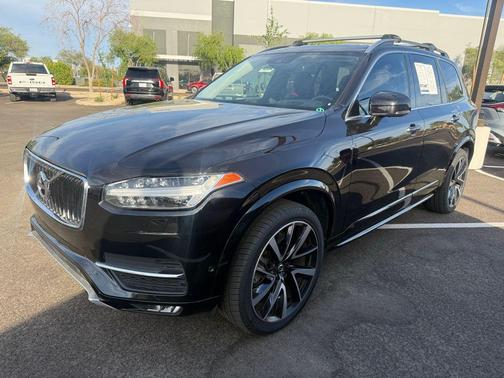Onyx Black Metallic 2019 Volvo XC90 T6 Momentum
