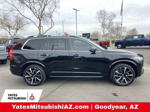 Onyx Black Metallic 2019 Volvo XC90 T6 Momentum