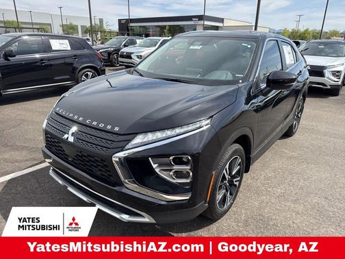 Labrador Black Pearl 2026 Mitsubishi Eclipse Cross SE